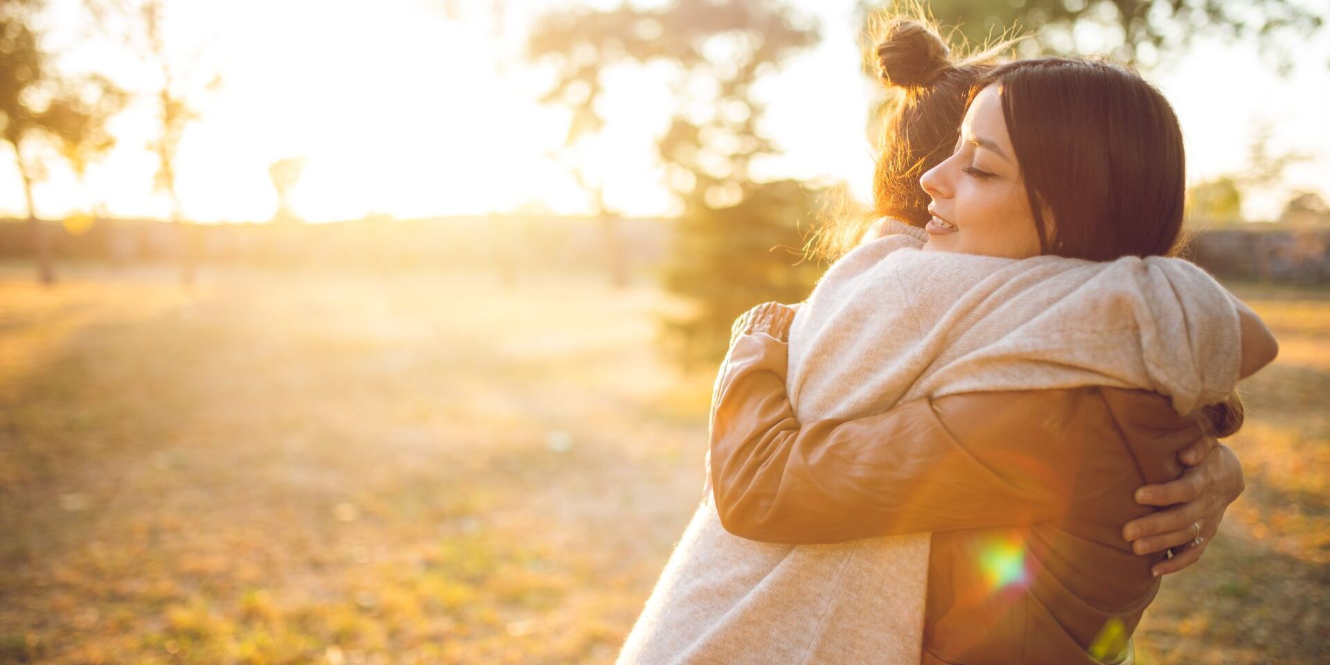Menschen mit Angststörung unterstützen_Tipps für Freunde und Angehörige_Praxis für Coaching und Psychotherapie Köln_Sandra Hilberath Wie du Menschen mit Angststörungen wirklich helfen kannst, erfährst du in diesem Blogartikel. Angehörige und Freunde finden hier Tipps und Hinweise im Umgang mit Menschen, die unter Ängsten leiden.