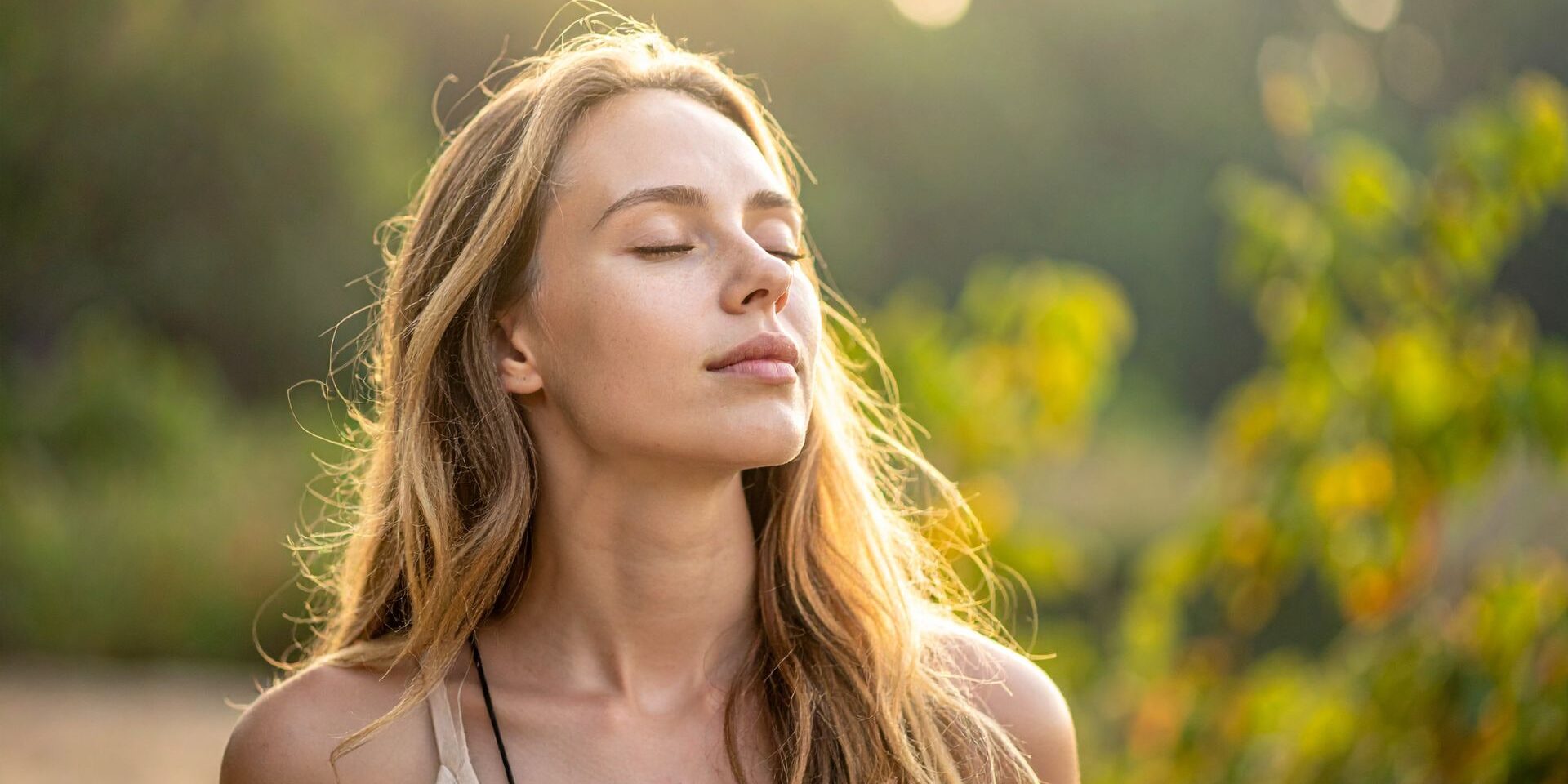 Körper besser wahrnehmen_Psychotherapie Köln_Sandra Hilberath_1 Lerne, deinen Körper wieder wahrzunehmen: sanfte Übungen, traumasensible Erklärungen & konkrete Schritte zurück ins Spüren.