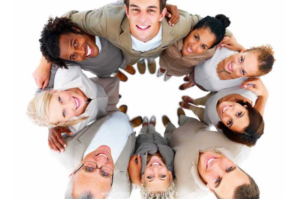 Was bedeutet systemische Therapie wirklich? Erfahre die wichtigsten Grundlagen – und warum Ängste und Probleme aus systemischer Sicht anders verstanden werden.